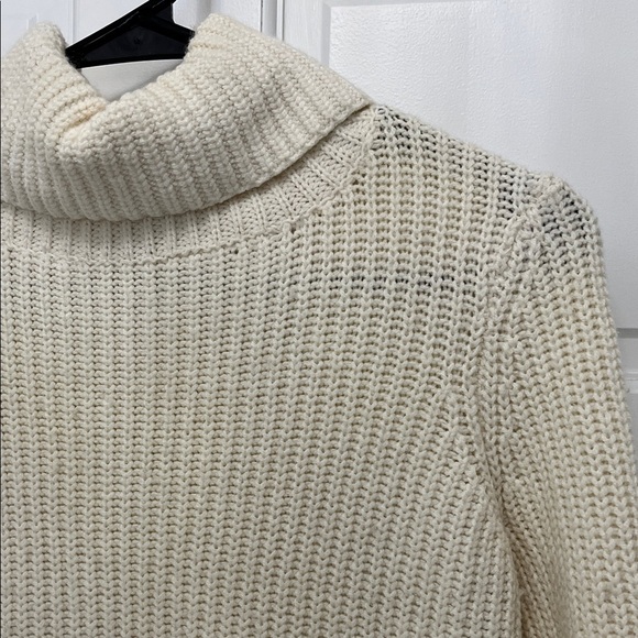 Anthropologie moth Knit Turtleneck Sweater w/ Dramatic Hight Low Hem - Size XSP - Picture 5 of 16